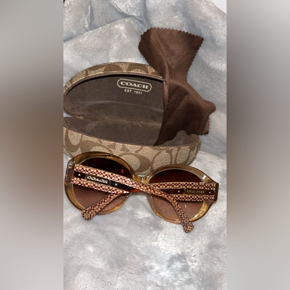 Coach Sunglasses - Picture 2 of 5